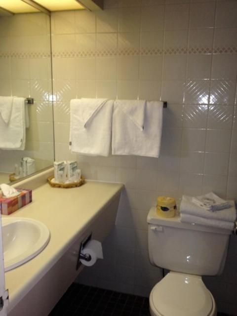 Kc'S Country Inn Vars Room photo